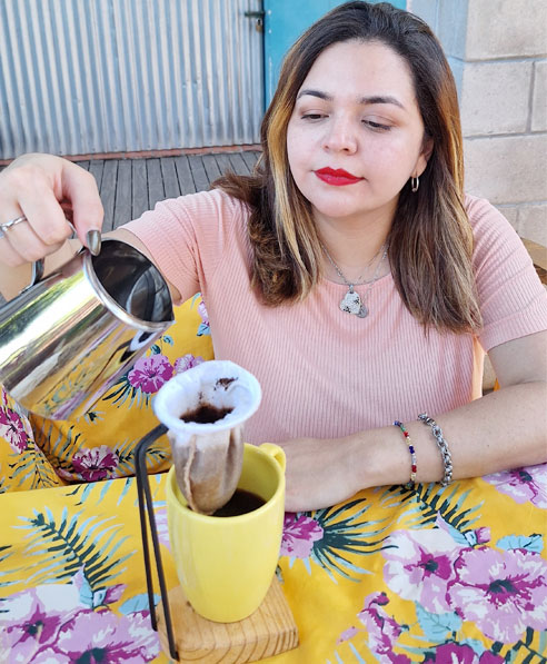 Luimar Zabala cocinando